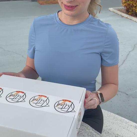 Lola Puppy Candle unboxing — custom coloring inspired by the customer's dog